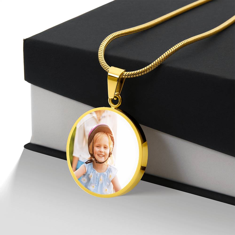 PERSONALIZED CIRCLE NECKLACE WITH ENGRAVING