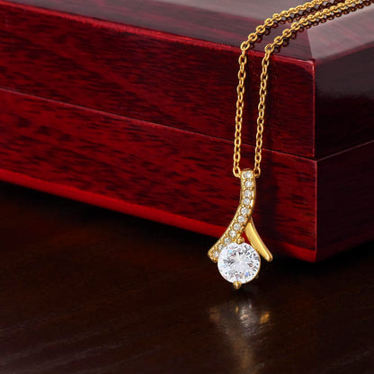 ALLURING BEAUTY NECKLACE
