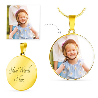 PERSONALIZED CIRCLE NECKLACE WITH ENGRAVING